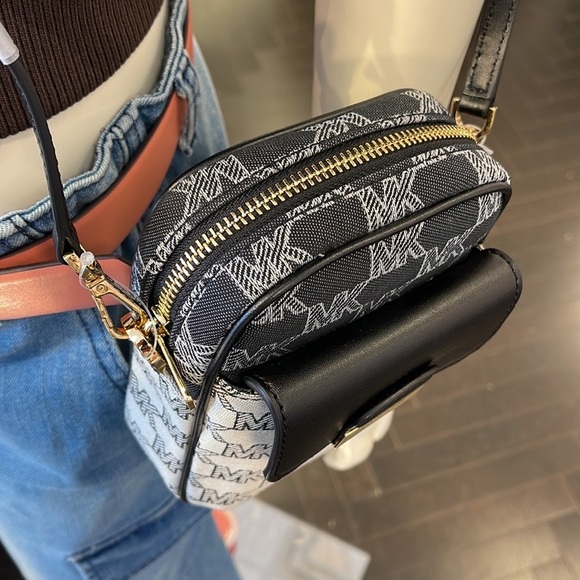 Michael Kors Sloan Editor Small Phone Logo Jacquard Crossbody
Black Multi - Picture 14 of 16